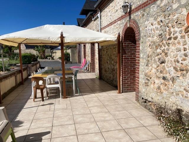 Disponible Pour Le Grand Week-End Du 8 Mai, Grande Maison Pour 12-15 Personnes Avec Jardin, Petanque, Baby Foot, Cheminee Et Barbecue Ganzeville Exterior foto